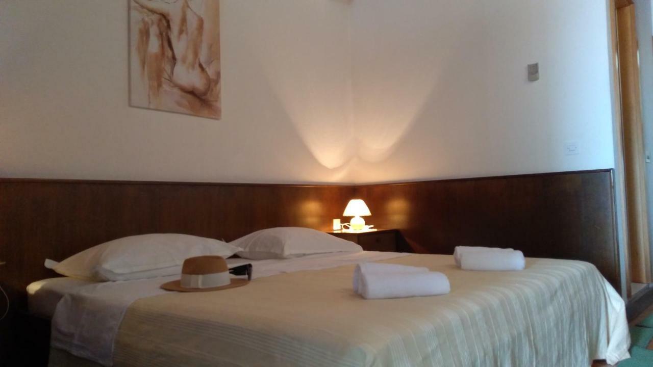 House Nede Medic Hotel Brela Kültér fotó
